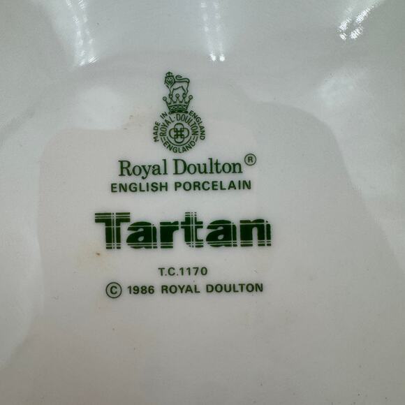 Vintage Dinner Plates (4) Tartan Plaid by Royal Doulton Set of 4 - Picture 11 of 12
